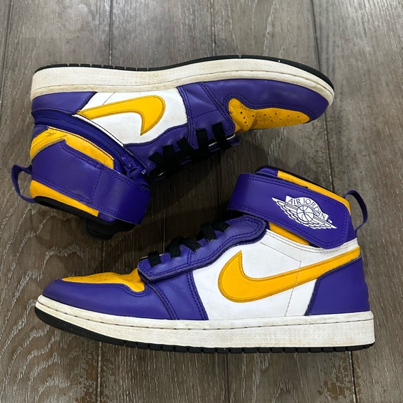 Jordon 1 High Fly Ease Shoes - Picture 8 of 16